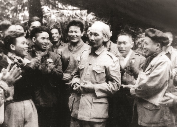 Nâng cao chất lượng tự phê bình và phê bình theo tư tưởng Hồ Chí Minh